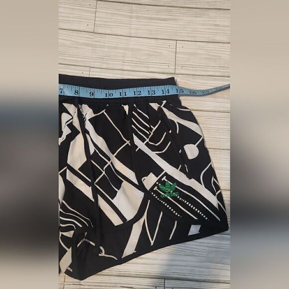 Adidas White and Black Track Shorts Size Small - Picture 5 of 12